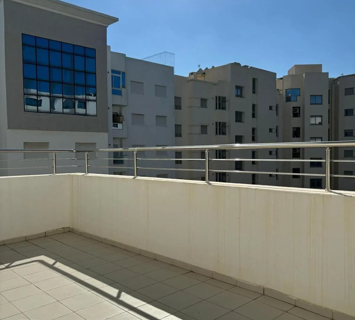 Magnifique Appartement Avec Terrasse Tunisie Mall 0*, Tunes Tunísia